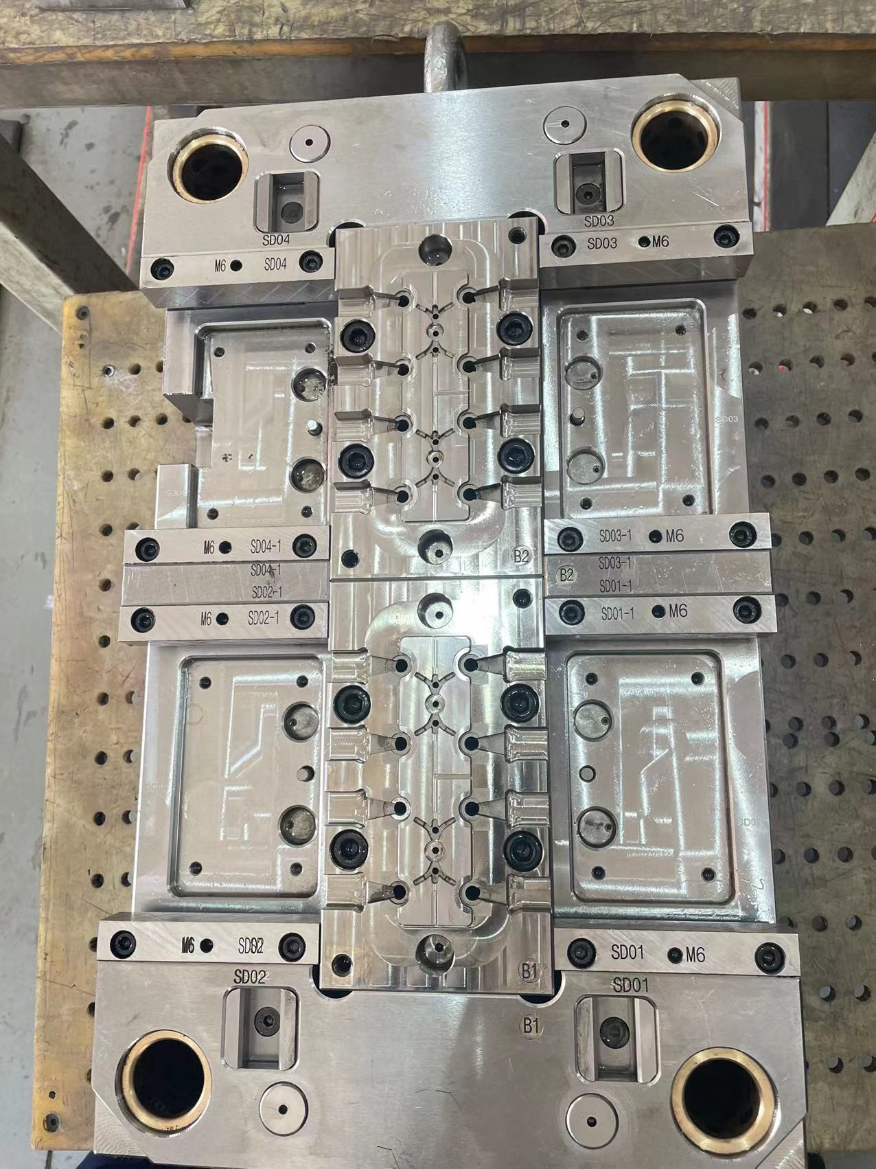 Water Cooling System STL/G-Code High Precision Plastics Injection Mold