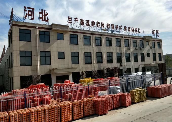 Galvanized Temporary Fencing Panels 2100MM*2400MM HDG standard 14 microns ,42 microns ,84 microns HDG