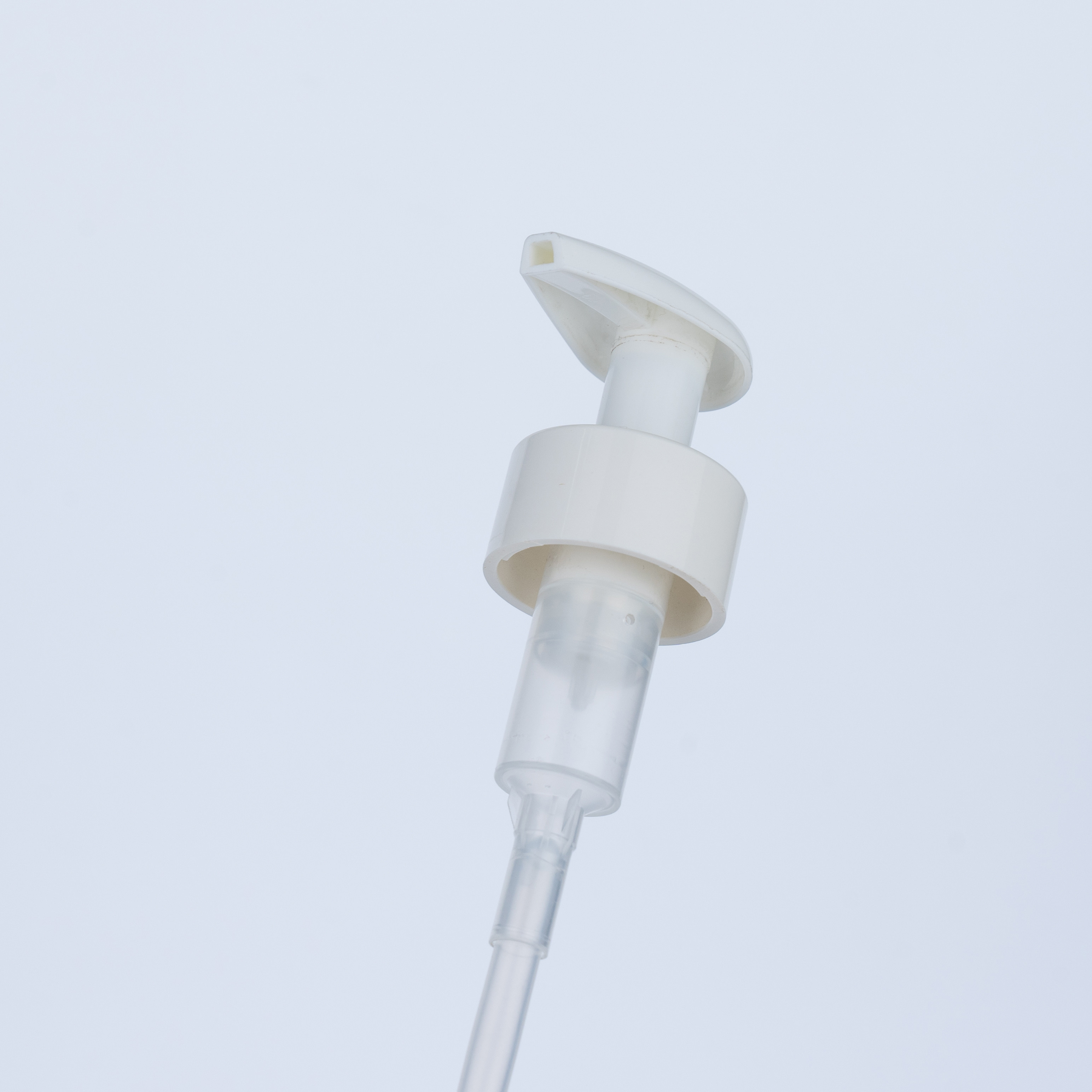 24/410 Black And Gold High Necked Electroplated Aluminum Plastic Pump Head For Shower Gel Bottle