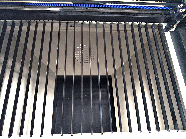 6090 CNC CO2 Laser Cutting Engraving Machine With Multi Axis Transmitting System
