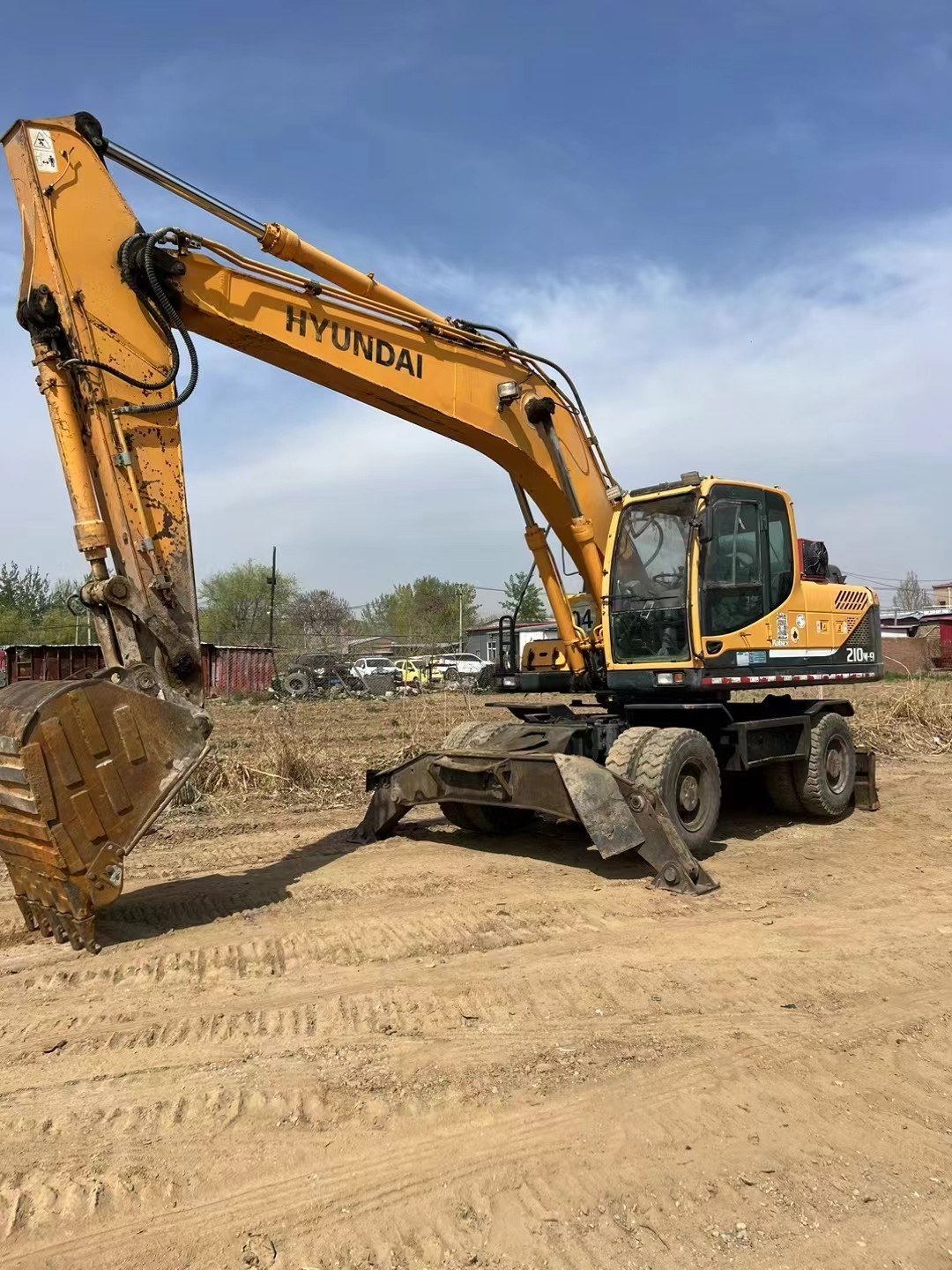 Second Hand Hyundai 210-9 Wheeled Excavator In Good Condition, Welcome To Inquire