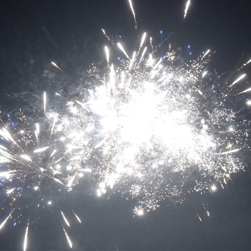 2025 Liuyang Fan Shaped Wedding Fireworks New Export China Pyrotechnic High Quality 30 Shots 500G Cake Fireworks For Celebration