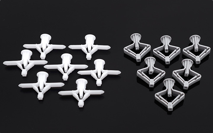 Durable Drywall Rawl Plugs , Winged Plastic Anchors For Brick Anti Corrosion
