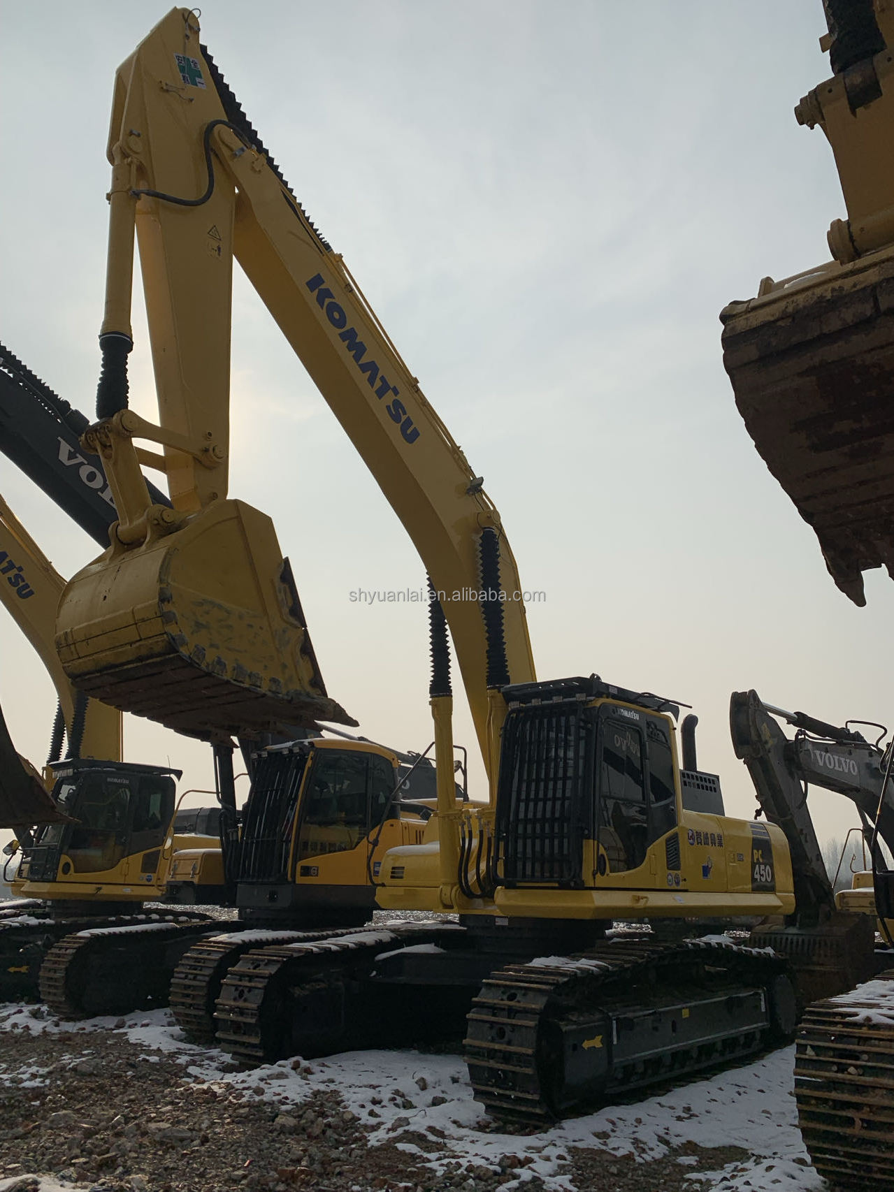 Komatsu PC200 Excavator with Fuel-Saving System and hydraulic System