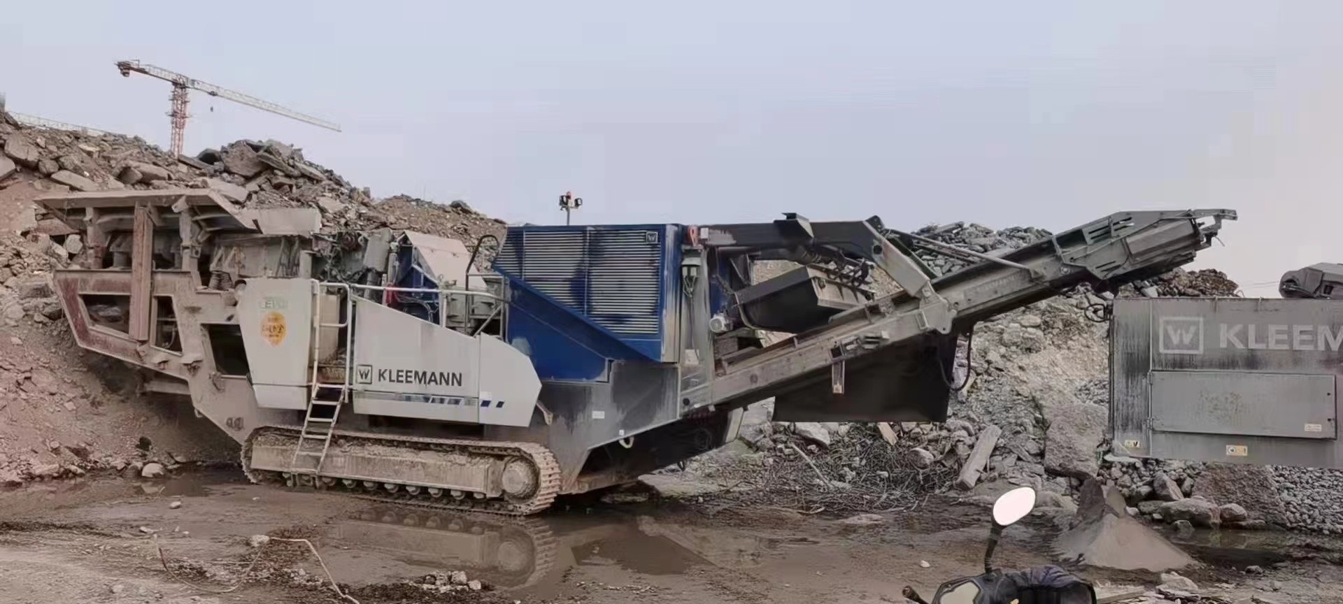 330t/H Used Mobile Crusher 200 TPH MR110ZI EVO2 Mobile Vibrating Screen Made In Germany