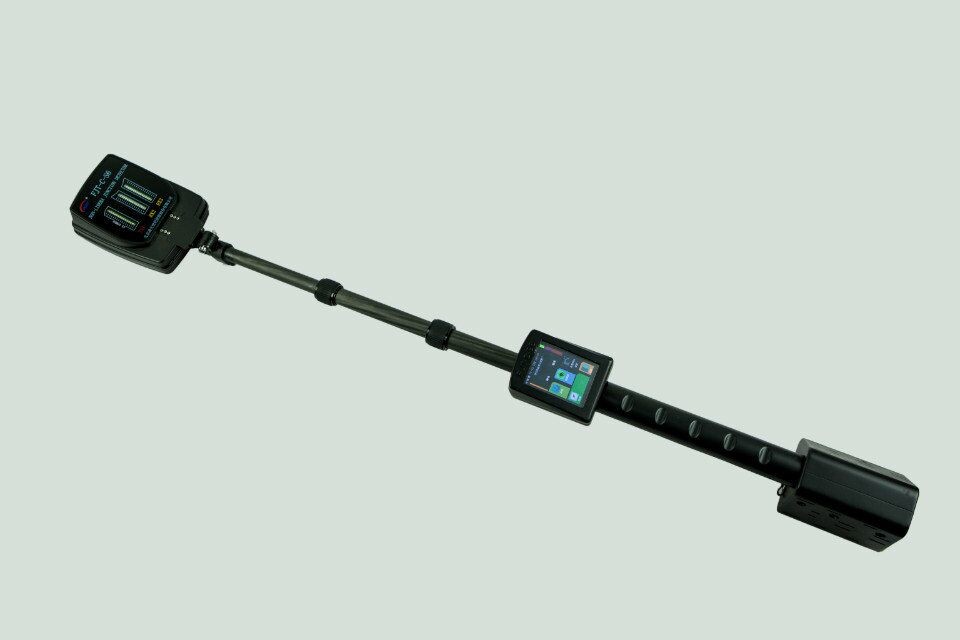 Portable Non Linear Junction Detector For Electronic Device Search