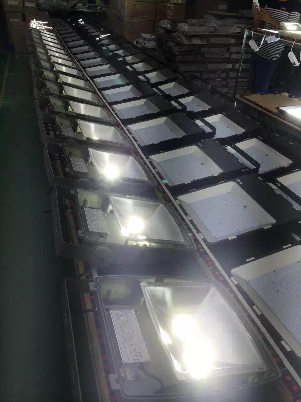 superior quality 200w led flood light led street light led spotlight 120LM/W with Lumileds 3030AC85-277V 5years warranty