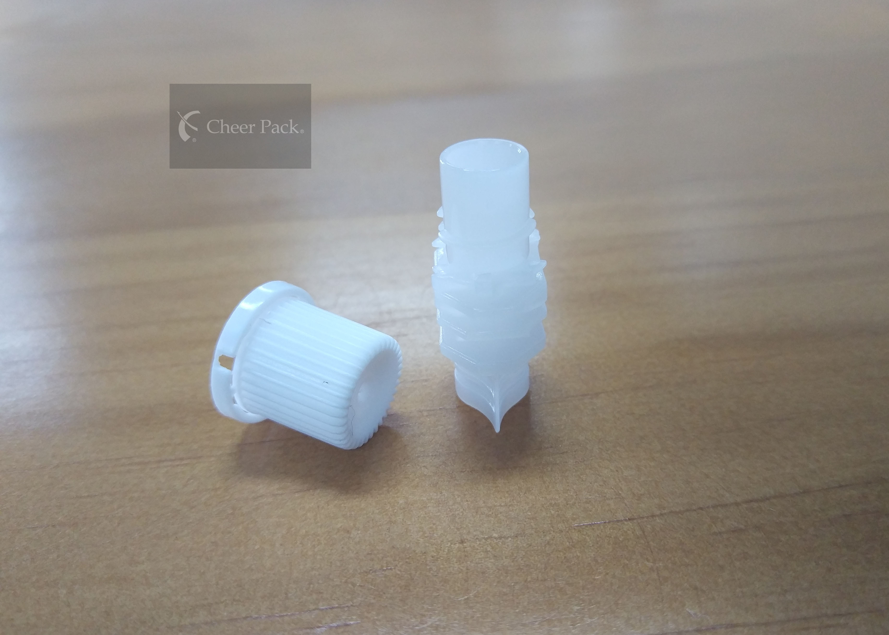Fashionable Plastic Pour Spout Caps for Stand Up Jam Pouch OEM