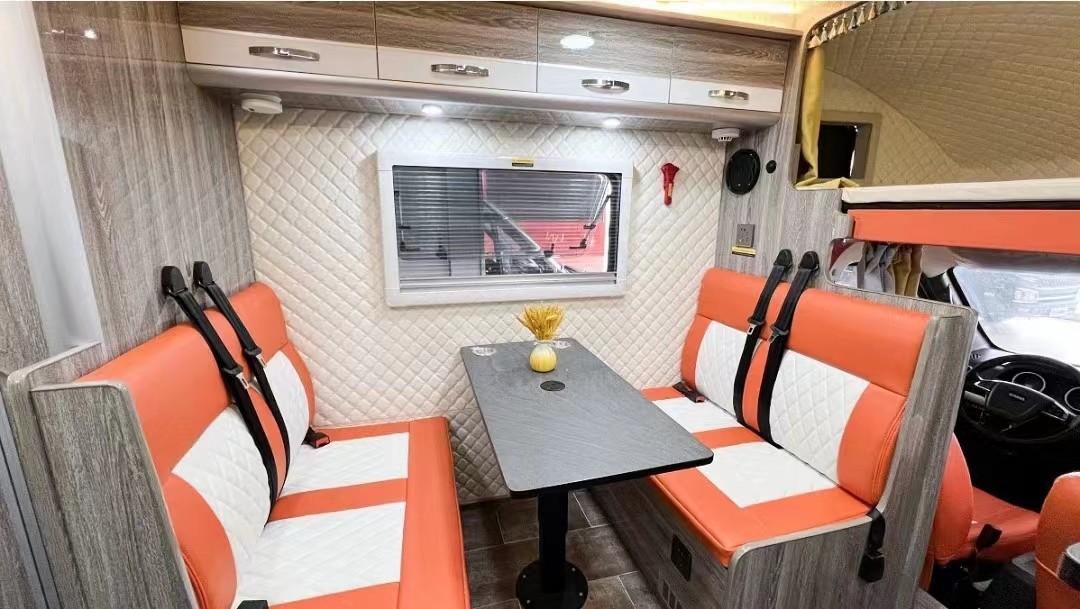 110 Km/H Max Speed RV Caravan Van IVECO Business Motorhome