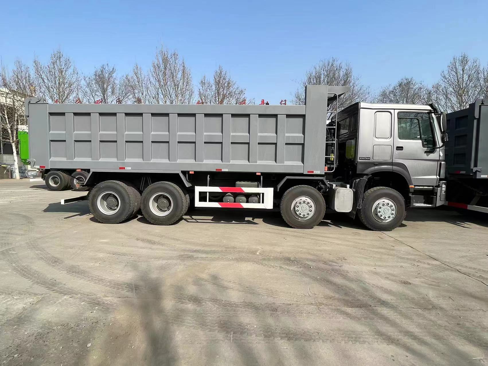 Heavy-duty Segement RHD SINO TRUCK HOWO 400HP 16 wheeler 8x4 Dump Truck Tipper Dumper