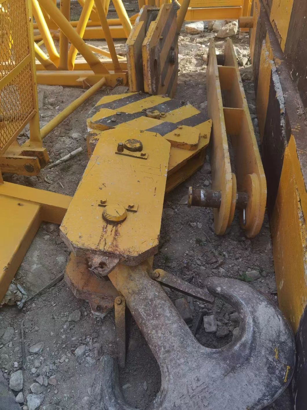 Zoomlion Tower Crane Price Good 12 Years, P Otain Spare Parts for Tower Crane