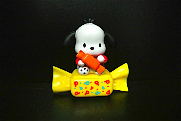 Lovely Pochacco Plastic Bottle Toys For Candy Box Special Appearance