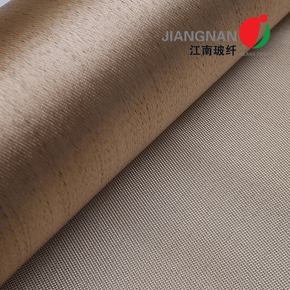 0.8mm Golden Color Fiberglass Cloth Roll HT800 Fireproof For Welding