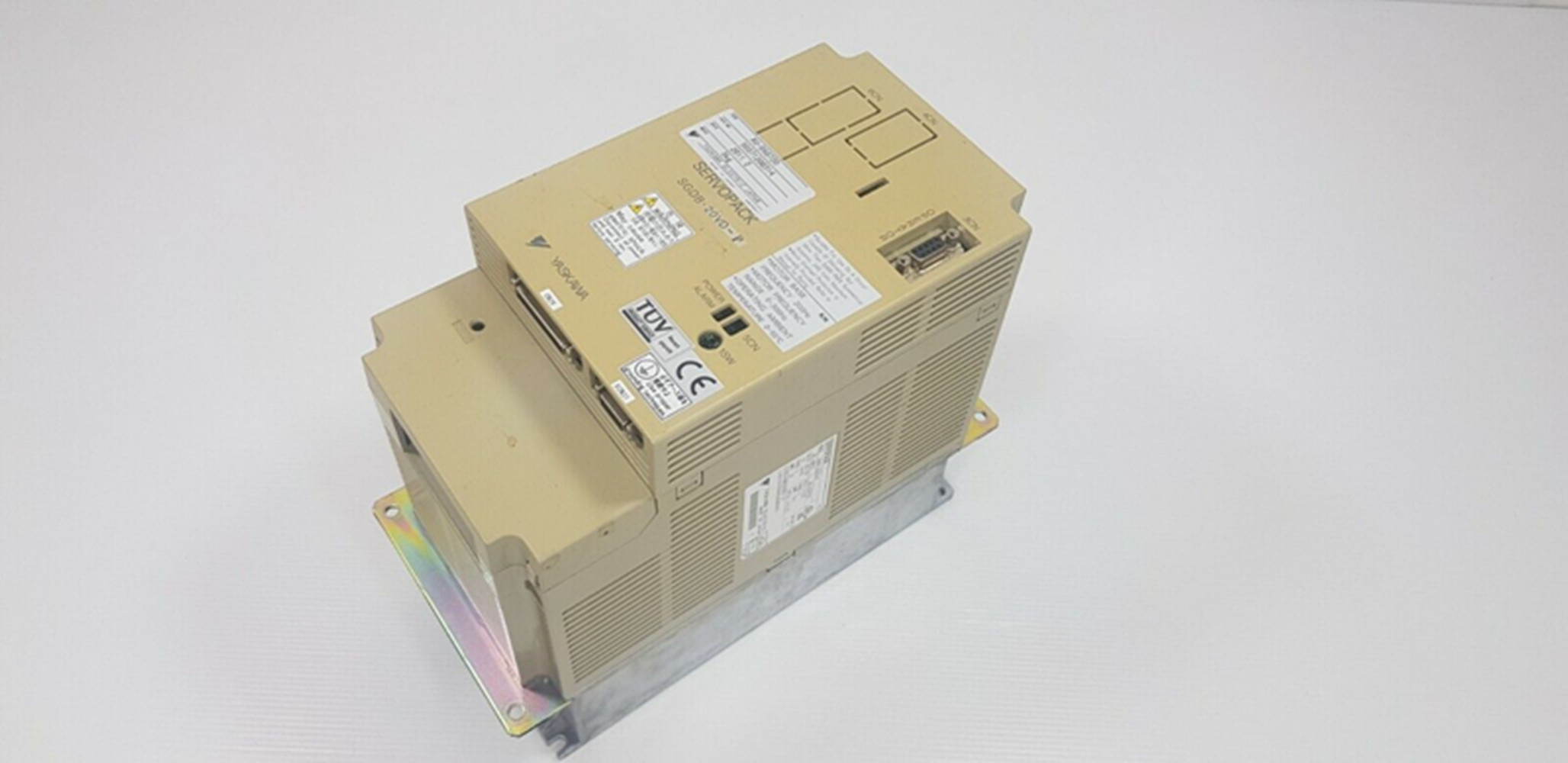 SGDB-20VD-P yaskawa 0-230v voltages AC output servopack module