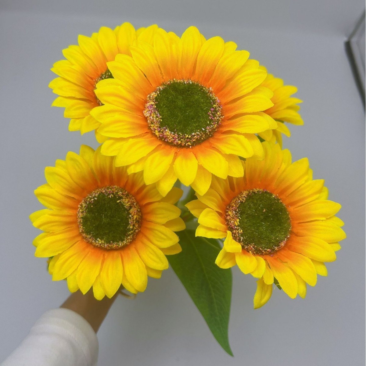 Simulated Flowers Sunflower Fake Flower Bouquet Sunflower Handkerchief Flower Bouquet Wedding Hotel Decoration Flowers
