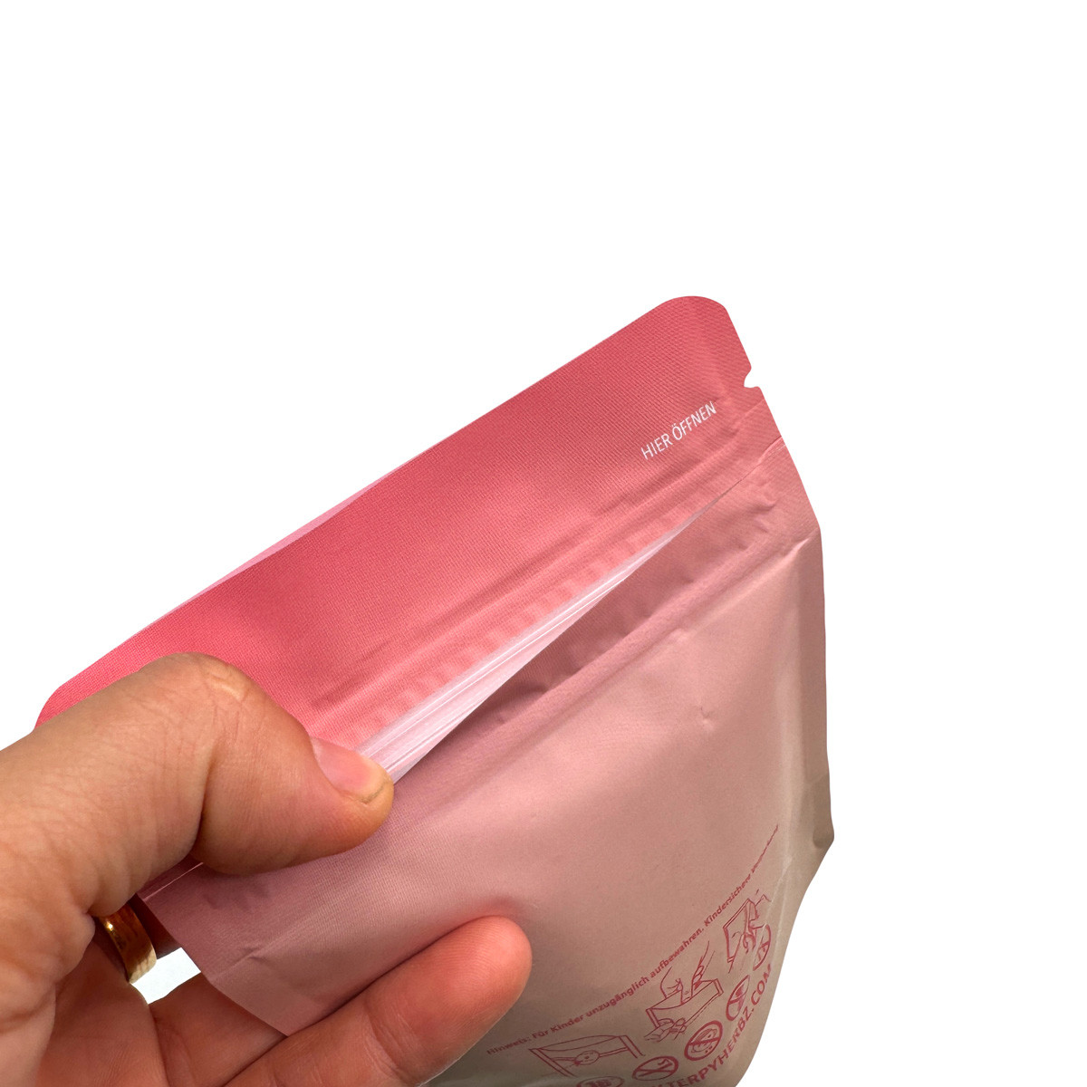 Gradient Color Plastic Resealable Holographic Bags Child Resistant For Candy Gummies Herbs Packaging