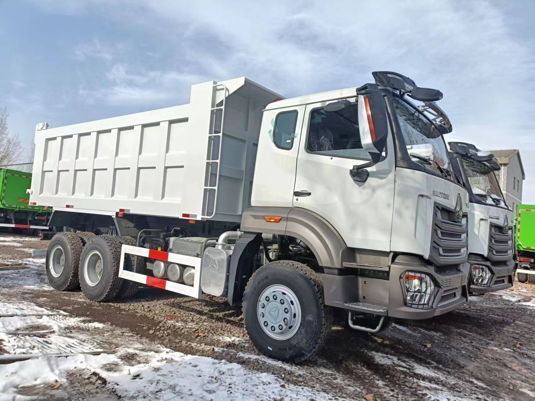 Howo Dump Truck 6x4 New 400hp Weichai Engine Single And Half Cab Spring Leaf LHD/RHD
