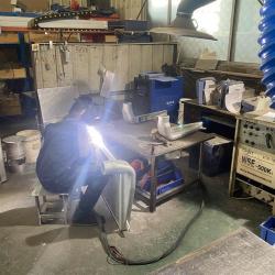 Guangzhou Dongxinnan Construction Machinery Parts Co., Ltd.