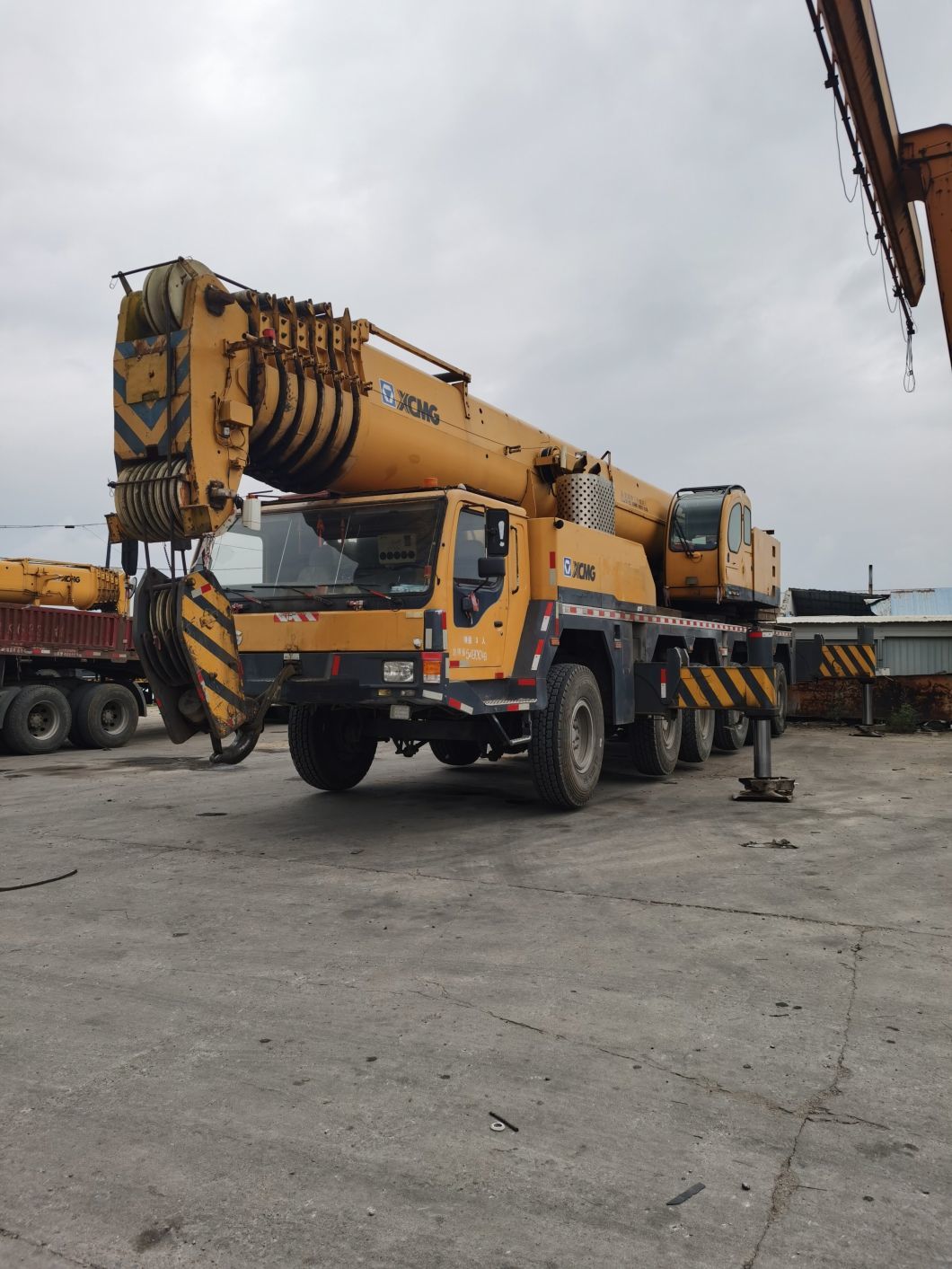 All-Terrain Truck Crane 240ton Used Crane Hoist Crane Lifting Equipment Truck-Mounted Telescopic Crane