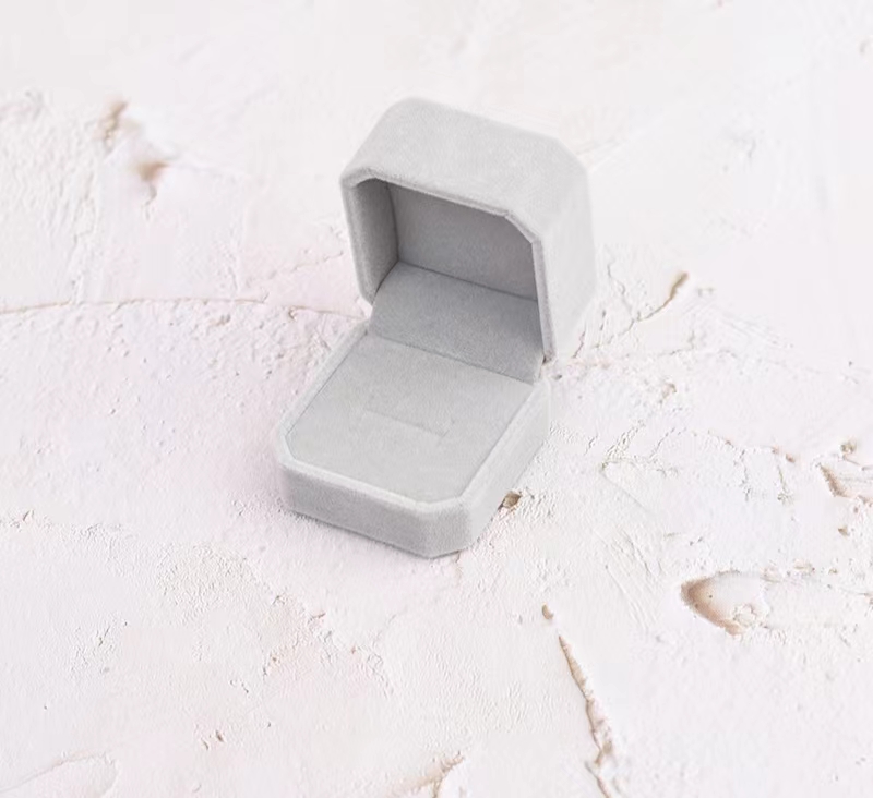 Gray White Velvet Cardboard Gift Packaging Box Display For Jewelry Ring Necklace