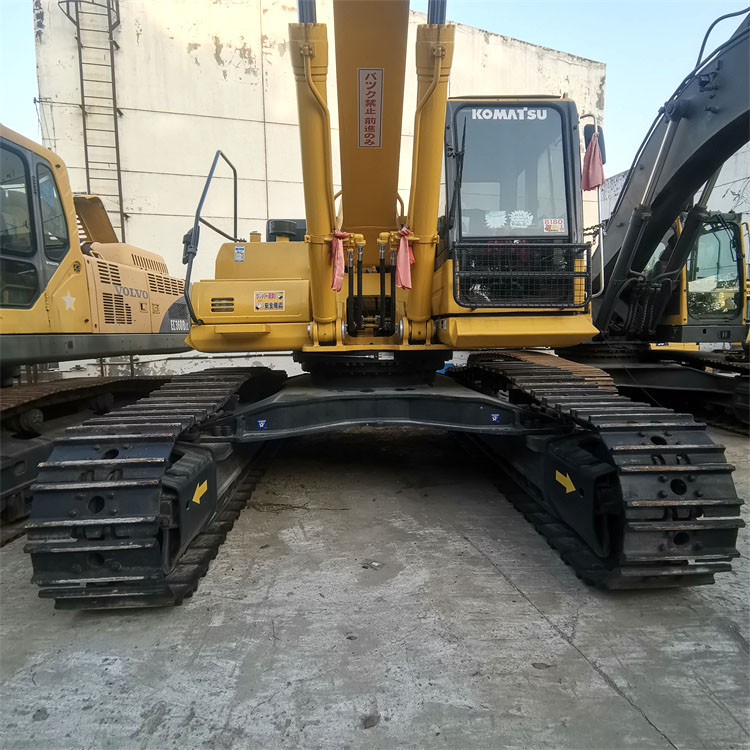 Used Komatsu PC450 Hydraulic Excavator in Good Condition Made in Japan 257 KW Power