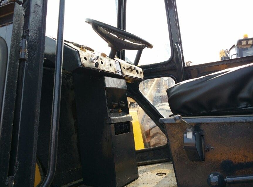 DYNAPAC CA25 Used Single Drum Roller 84" Drum Width 33HP