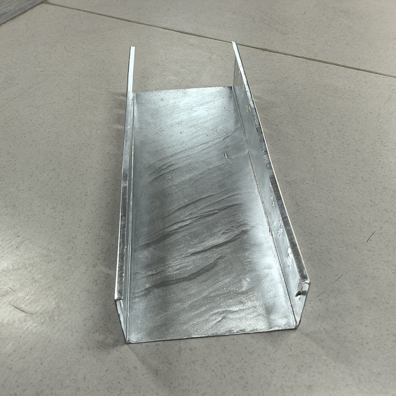 3m-6m Length Hot Dip Galvanized Cable Tray With Customized Cable Trunking