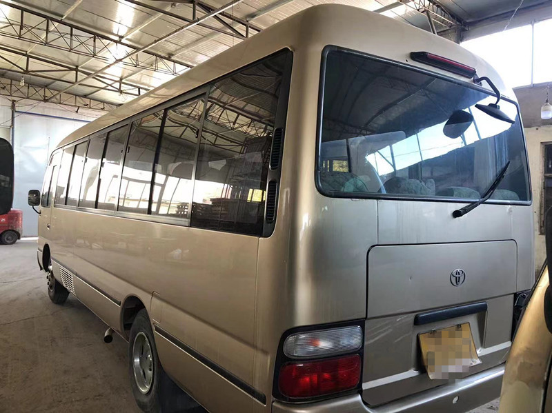 30 Seats Used Toyota Coaster Bus Hiace Bus With Diesel Engine
