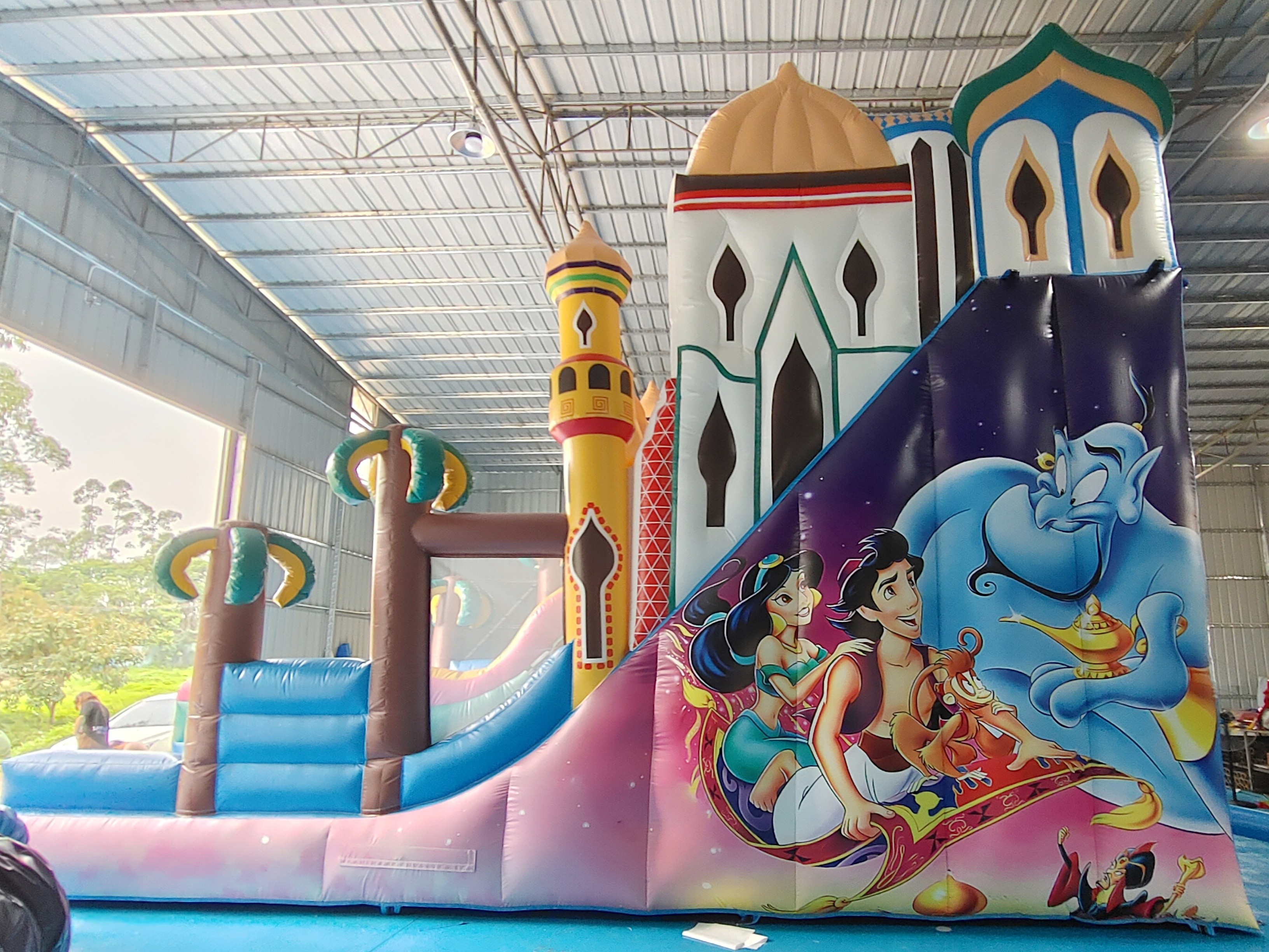 High Quality Outdoor Digital Printing Inflatable Slide Princess Lamp Of Aladdin Cartoon Inflatable Castle For Kids