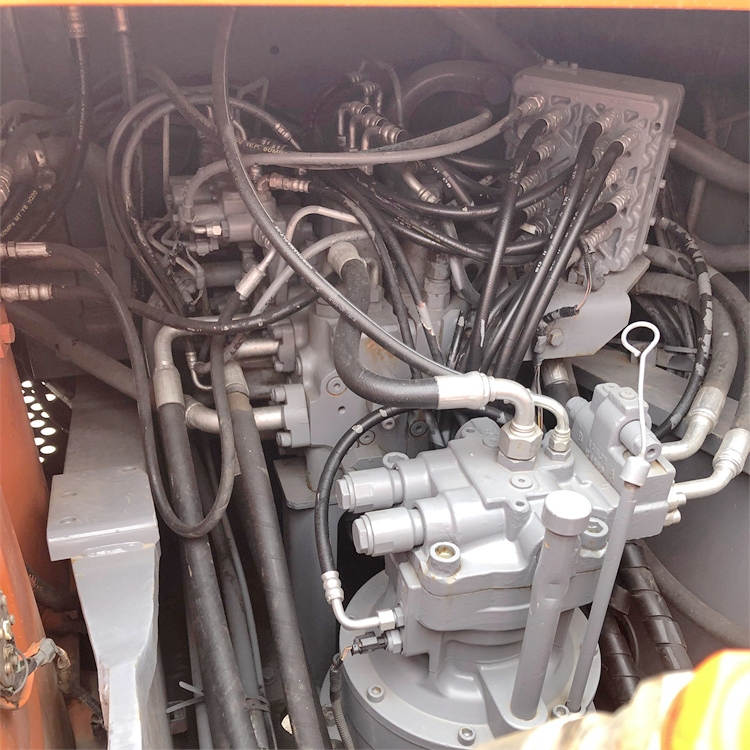 Hitachi zx240-3 used excavator with ISUZU engine in excellent condition