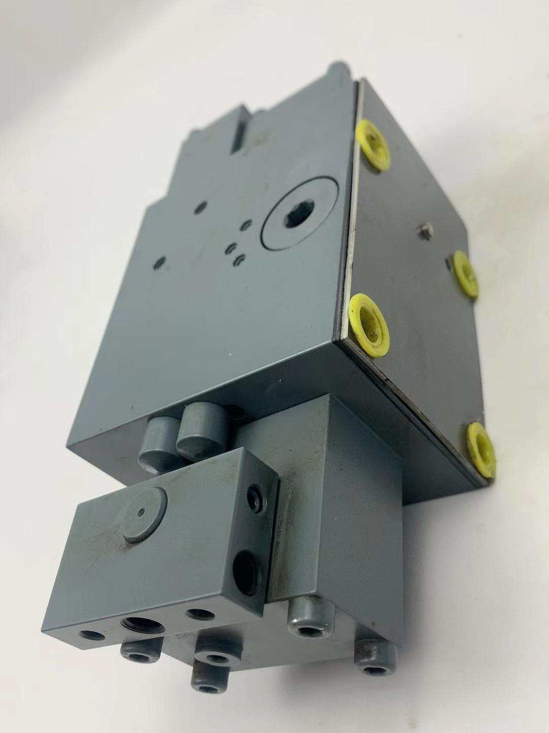 537070 Multiple valve disc 35/35 24V Steel Inductive Element Putzmeister Concrete Pump Spare Parts for Easy Installation