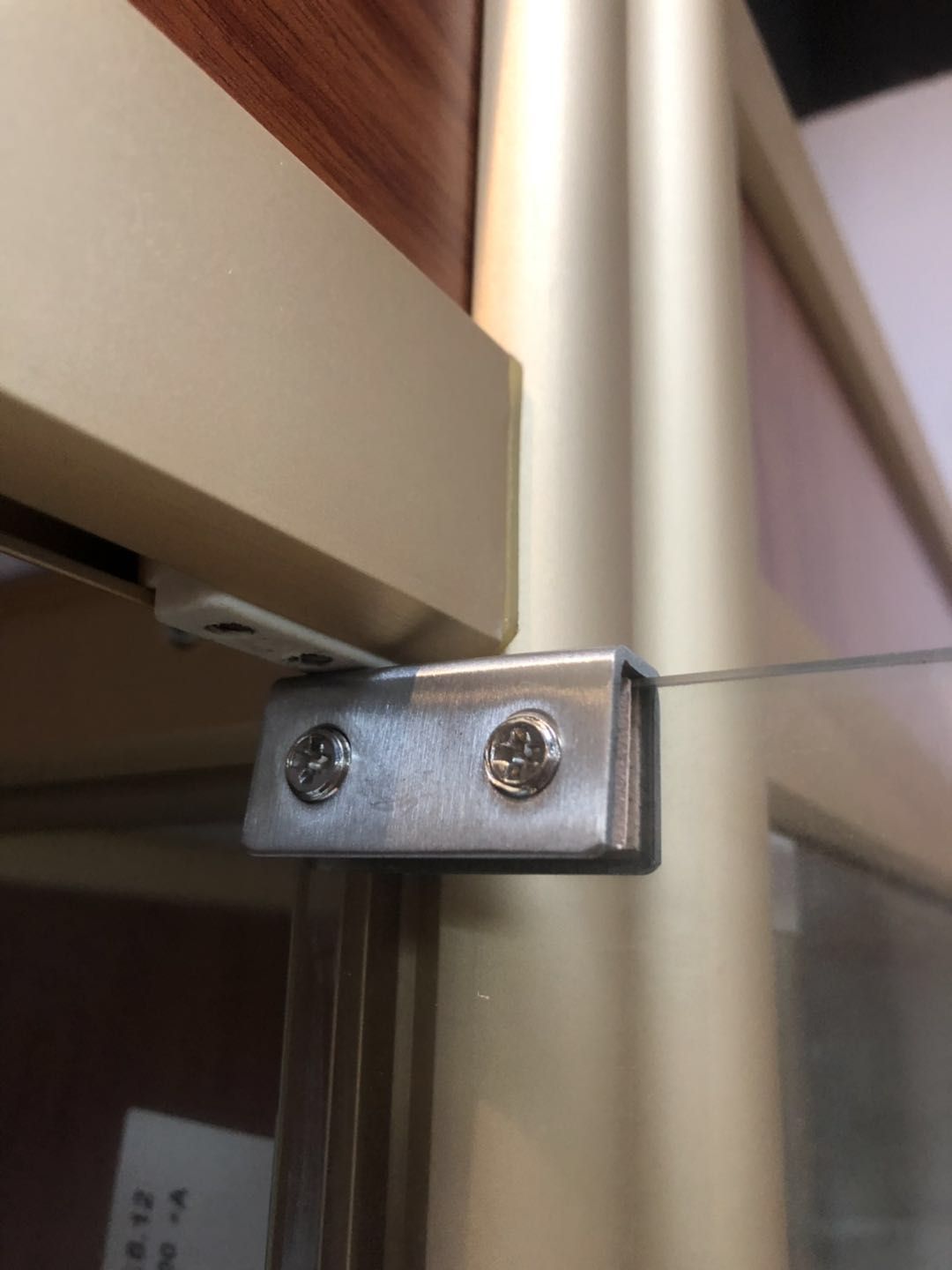 Smooth-Operating Glass Door Pivot Hinge Sets with Magnetic Catch Latch PSS/SSS Finish