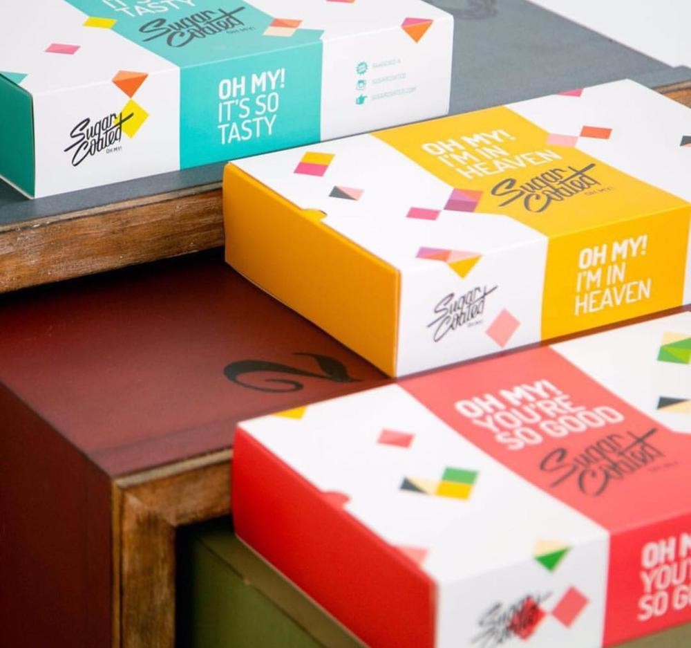 Elegant Paper Box Chocolate Gift Packing Box 10Pcs With Plastic Clear Inner