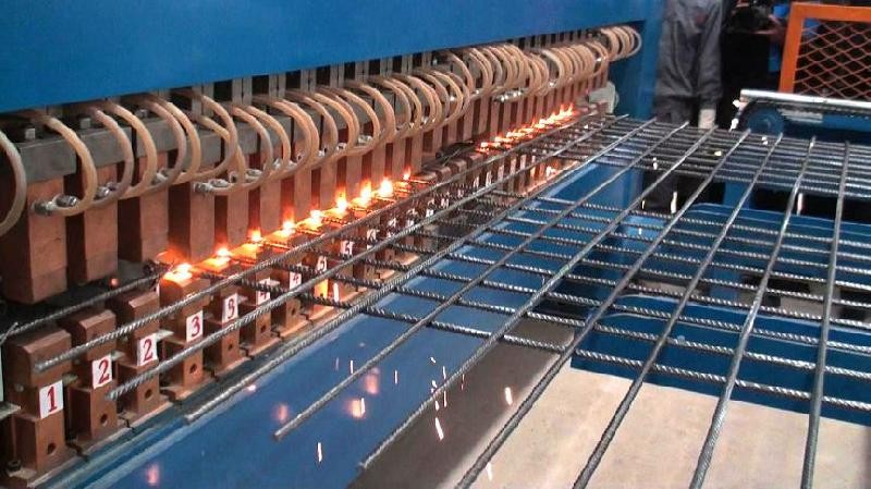Prefab Steel Buildings Kits , Seismic 500E Ribbed Rears Square Mesh