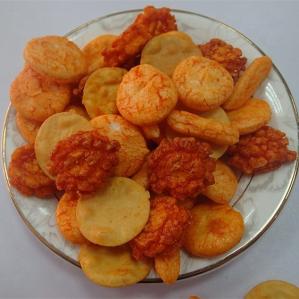 China Crunchy Fried Rice Crackers Glutinous OEM Rice Crispy Cookies on sale