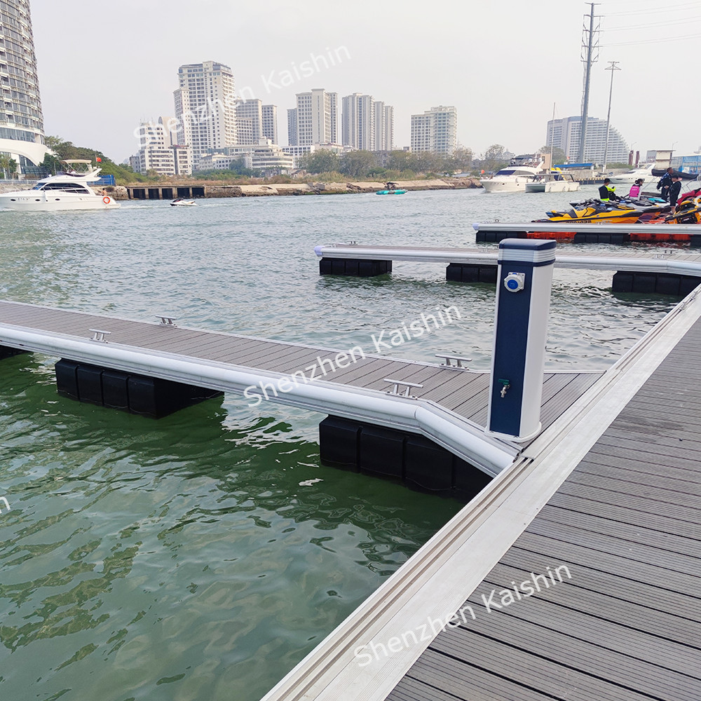 Floating Bridge Dock LLDPE Floatation Black Or Customized For Marina Boat Floating Pontoon