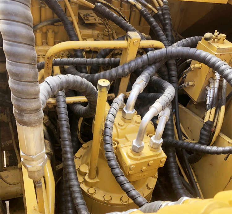 Japan Original CAT 325BL Excavator with Good Condition and Original Hydraulic Valve