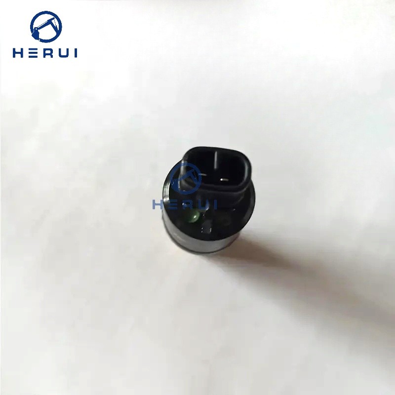 Excavator Pressure Sensor Switch 20PS981-2H9Z 20PS981-2 31E5-40500 for Hyundai R225-7