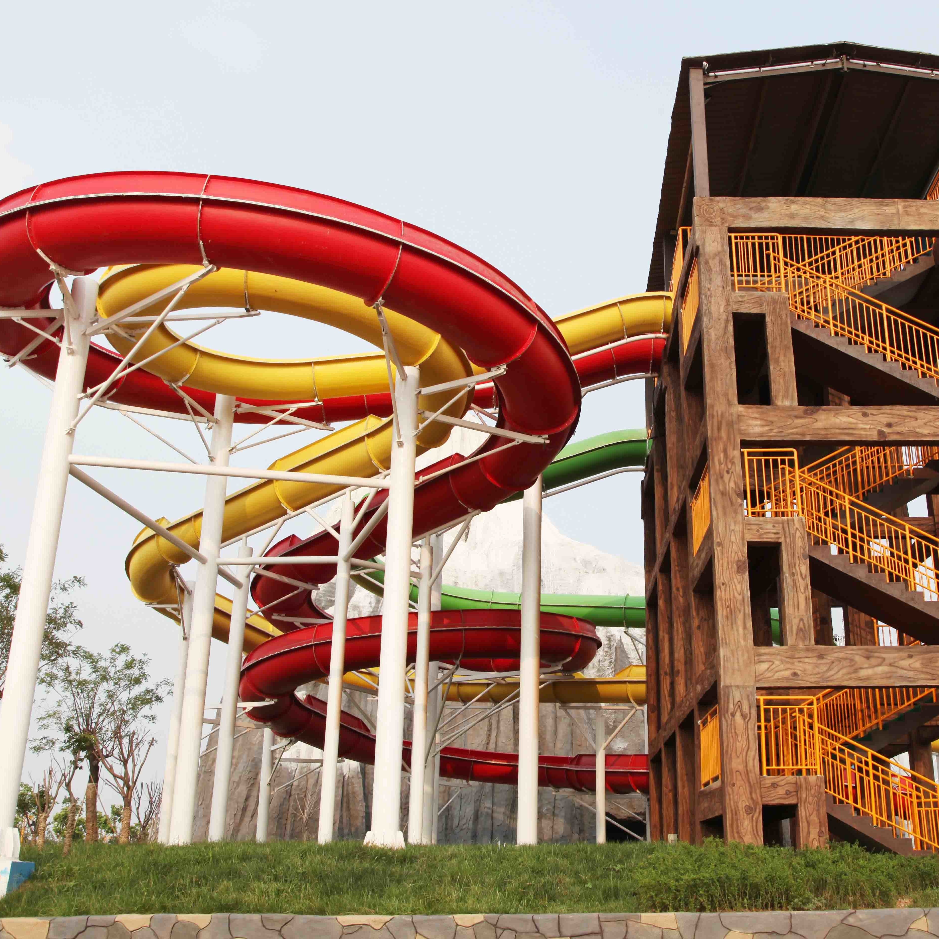 Commercial Aquatic Playground Equipment , Large Water Slides Capacity For 720 Riders Per Hour