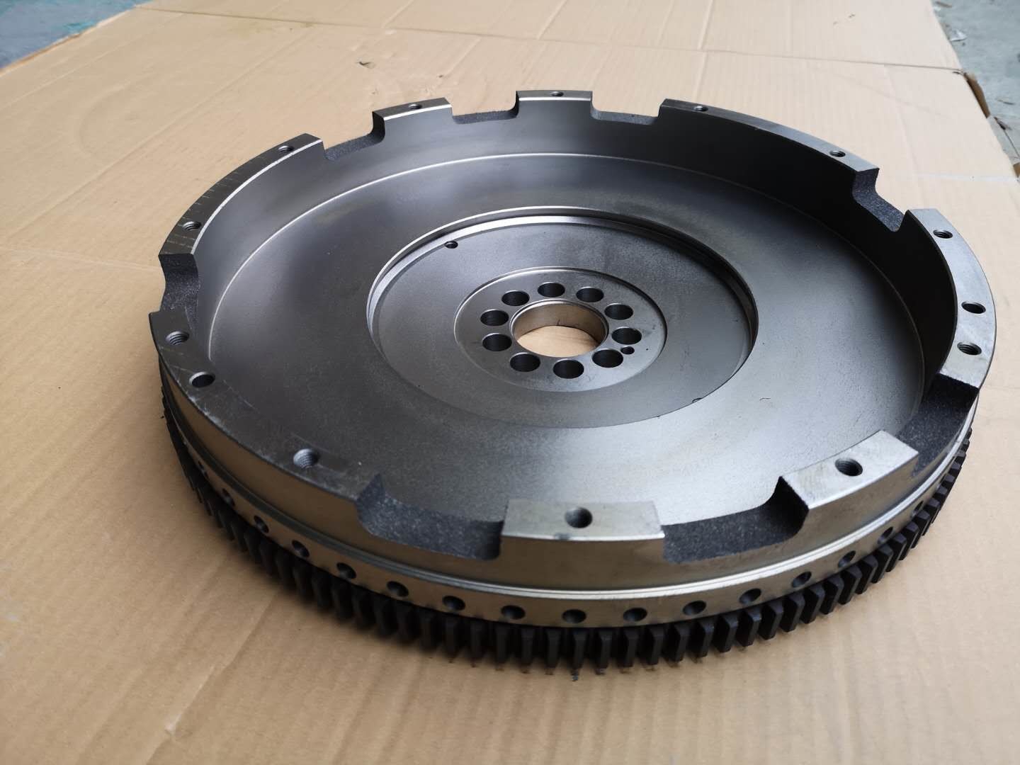 1123314250 ISUZU Flywheel 430 MM 39 KG Suitable For Mixer And Pump Truck CYZ 6WF1