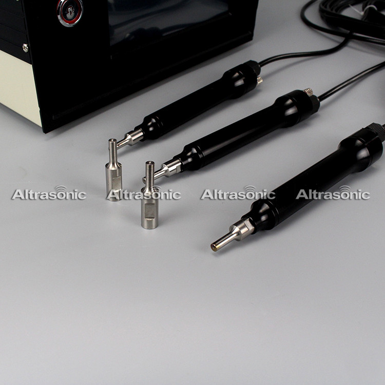 Step or continuous Ultrasonic Plastic Welding Equipment / Wire Embossing Machine