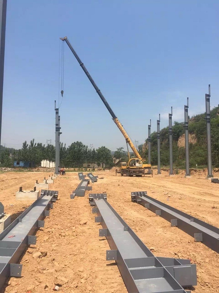 Galvanized Lightweight Prefabricated Steel Frame Buildings Customized Color