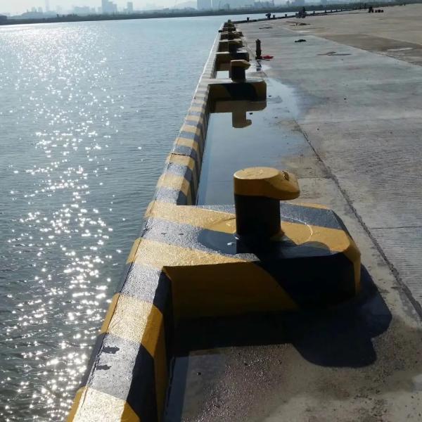 150KN T Type Cast Iron HT200 Cross Bitt Bollard Cast Bollard Painted Bitumen Ship docking