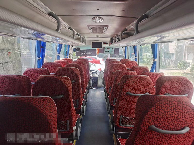 39 Seats Used Yutong Bus ZK6888 Coach RHD Steering Diesel Engines For Transport
