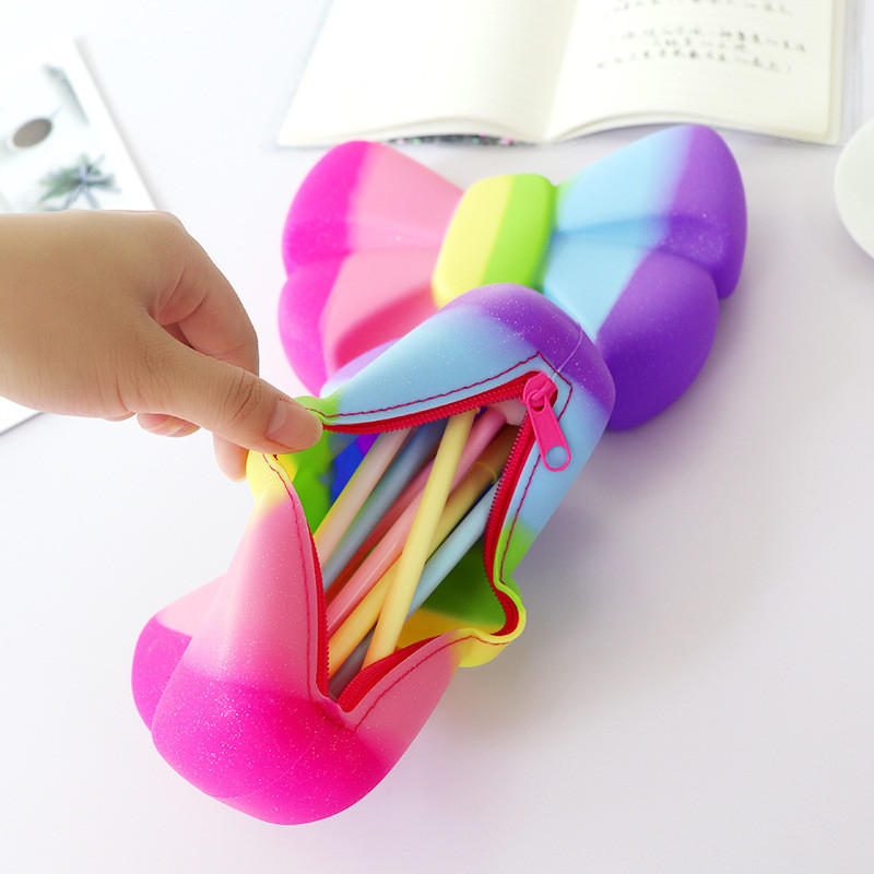 Customized BPA Free Silicone Pencil Case Pencil Pouch For Kid Birthday Christmas Gift Makeup Bag Crossbody Shoulder Bag