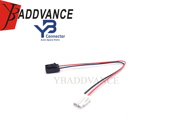 2 Pin Female Black and White Auto Wire Harness Connector for Fuel Pump Motor