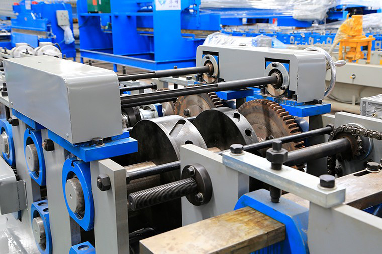 GCr15 Roller Thickness 3.0mm C Purlin Roll Forming Machine