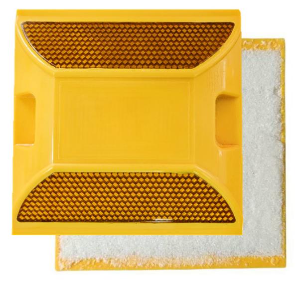 ABS Plastic Reflective Road Stud with Double Reflector Traffic Safety Road Marker for Highway