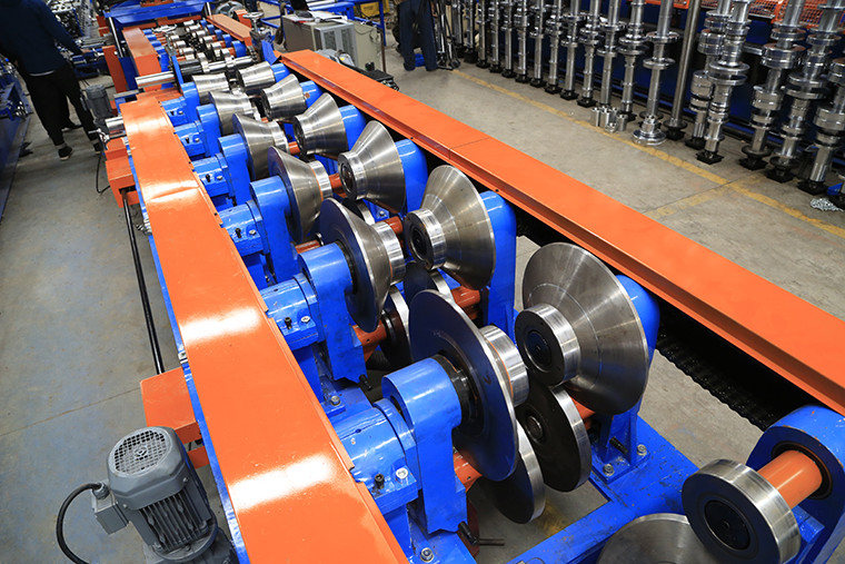 19m/min Thickness 1.5mm C Purlin Roll Forming Machine