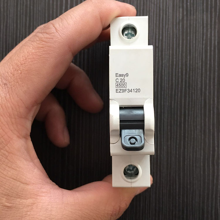 Miniature Circuit Breaker High Quality 1pole 40A Easy9 mcb